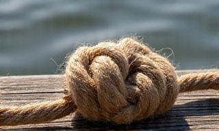 Close up of sailing knot tutorial